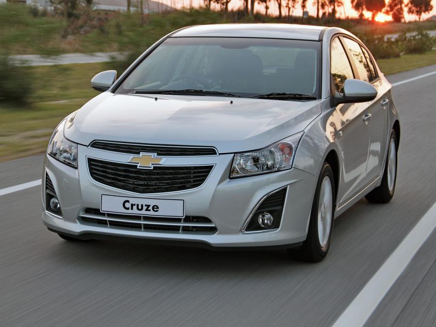  Chevrolet Cruze Hatchback 2012 года  (ZA) (фото 6 из 16)